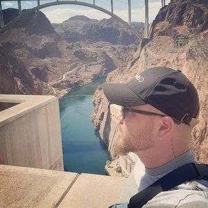 Meet your Posher, Carlos